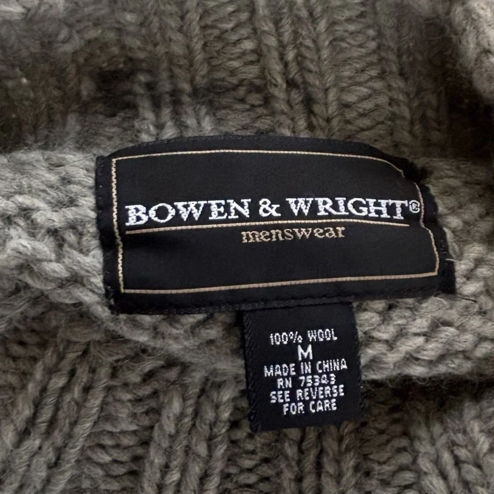 Bowen & Wright Menswear Size‎ Medium 100% Hand Knit Wool Sweater Gray Mock Neck